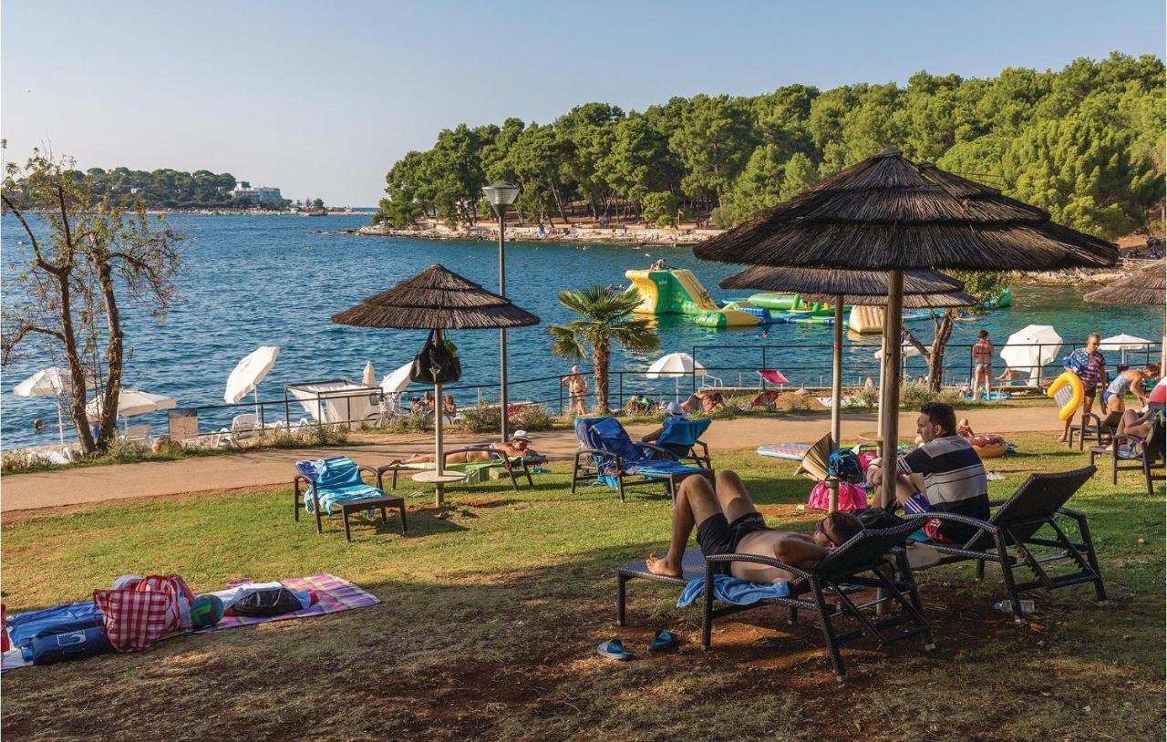 Pet Friendly Apartment In Porec With Wifi Exteriör bild