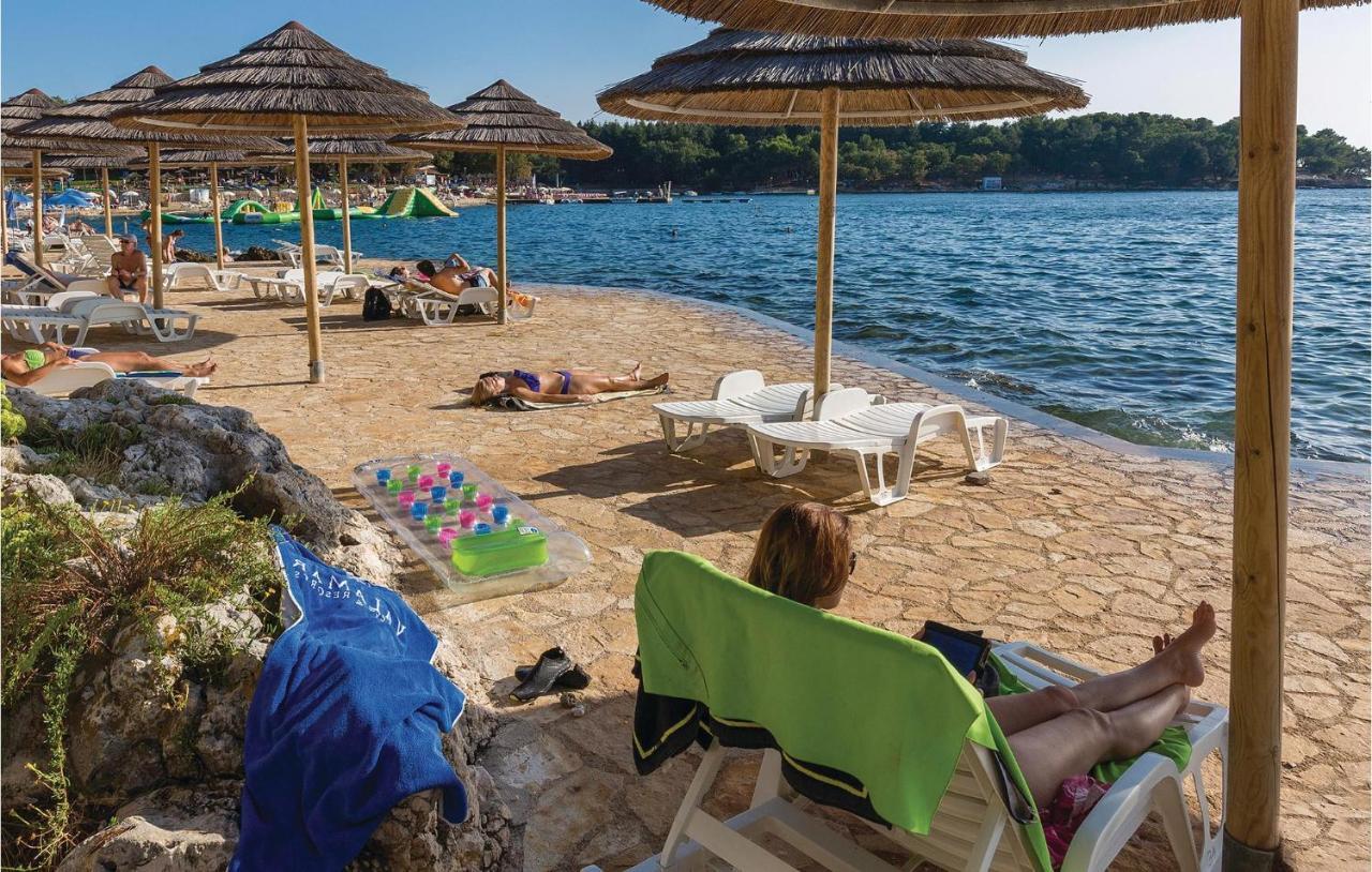 Pet Friendly Apartment In Porec With Wifi Exteriör bild