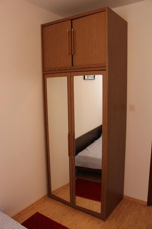 Pet Friendly Apartment In Porec With Wifi Rum bild
