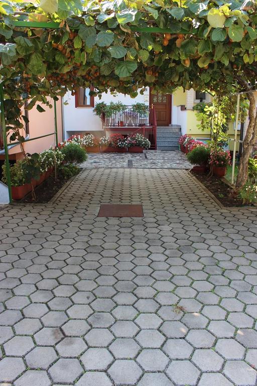 Pet Friendly Apartment In Porec With Wifi Rum bild